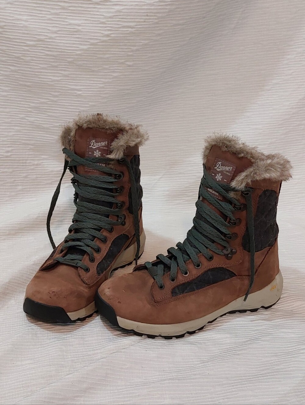 Danner Women's Brown Fur-Trim 400 Gram Hiking Boots With Vibram Soles Size 9